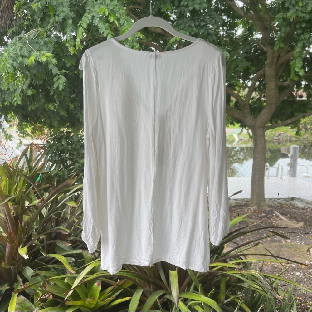 Tobi Embroidered Tunic - Picture 5 of 5